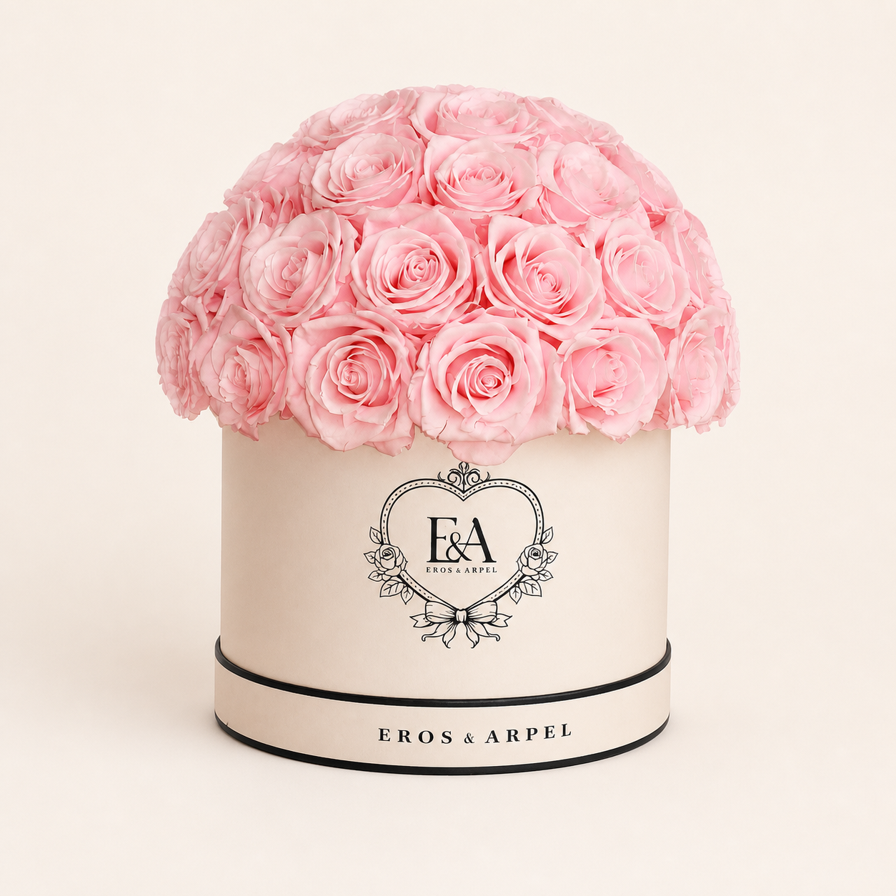 Blush Éternel arrangement of 43 preserved blush roses in Eros & Arpel cream-white hatbox
